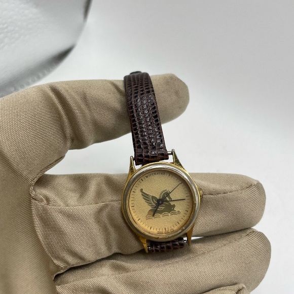 Beautiful Vintage Rare Readers Digest Pegasus Wittnauer Women's Watch - Picture 1 of 7